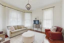 Lilac Victorian Downstairs-Spacious Apartment - Image 4