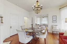Lilac Victorian Downstairs-Spacious Apartment - Image 5